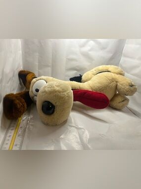 Large 1983 Garfield Odie vintage plush
